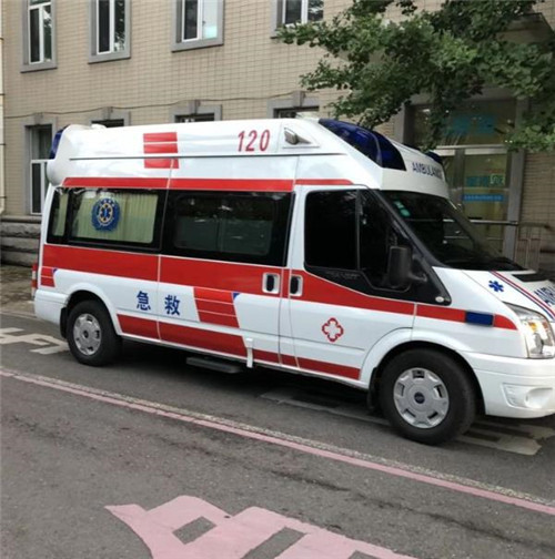 秀英选择我们的救护车出租,开启安心转院之旅